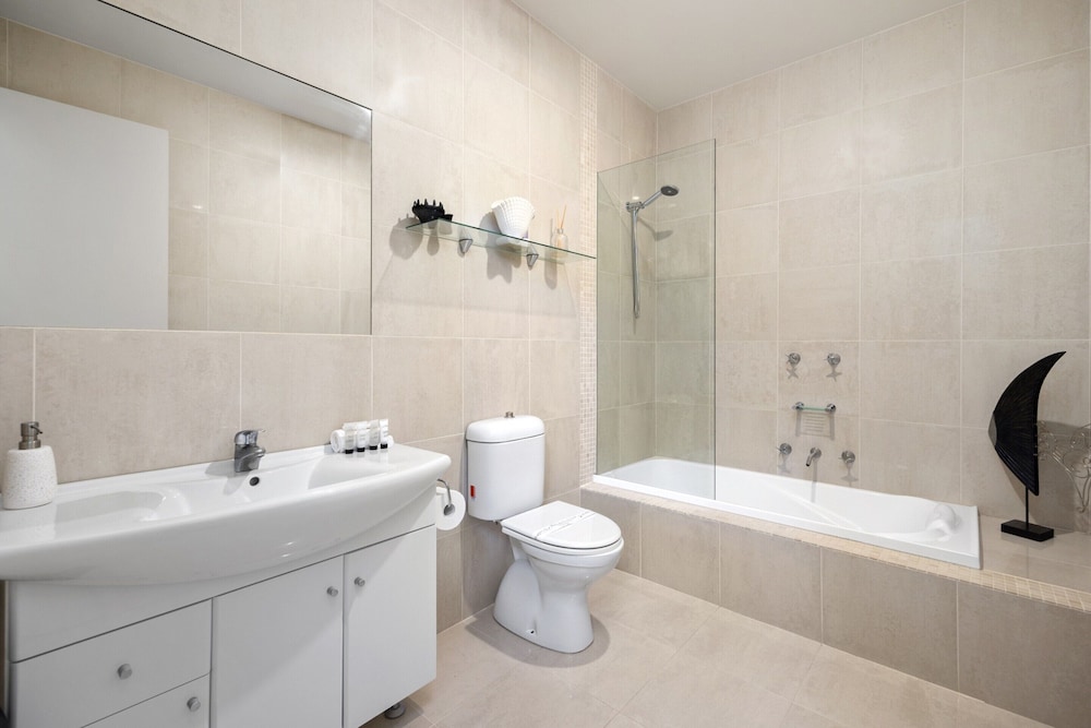 Spacious 3-bed Townhouse Near Dromana Beach
