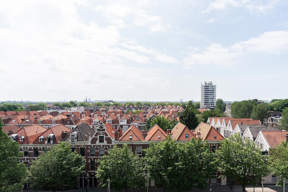 3-bedroom Holiday Home in Den Haag