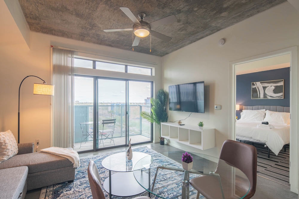 ROVE LIVING/KL - Roosevelt Point