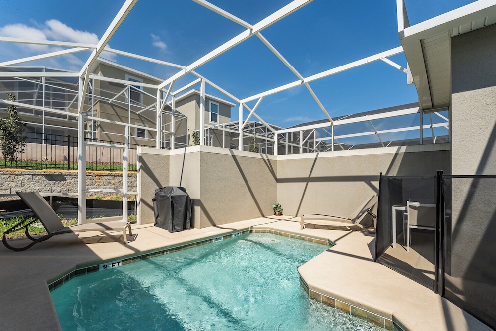 Enchanted 5BR Townhome Disney Fun Awaits