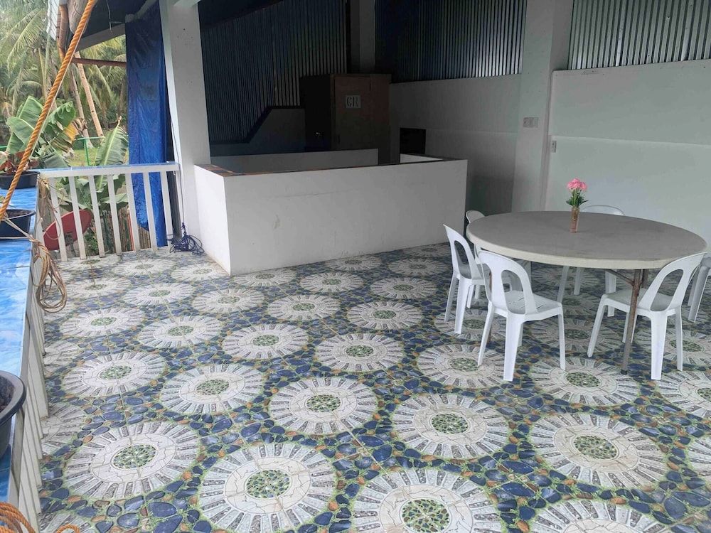Spacious Beachfront House With Rooftop Deck in Macrohon, Philippines