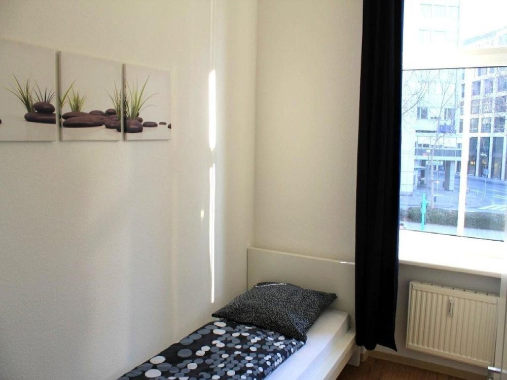 Frankfurt Vacations - FreddApp One - Property Image 15