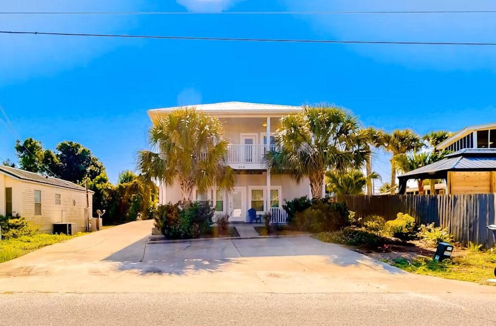 2 Palms A