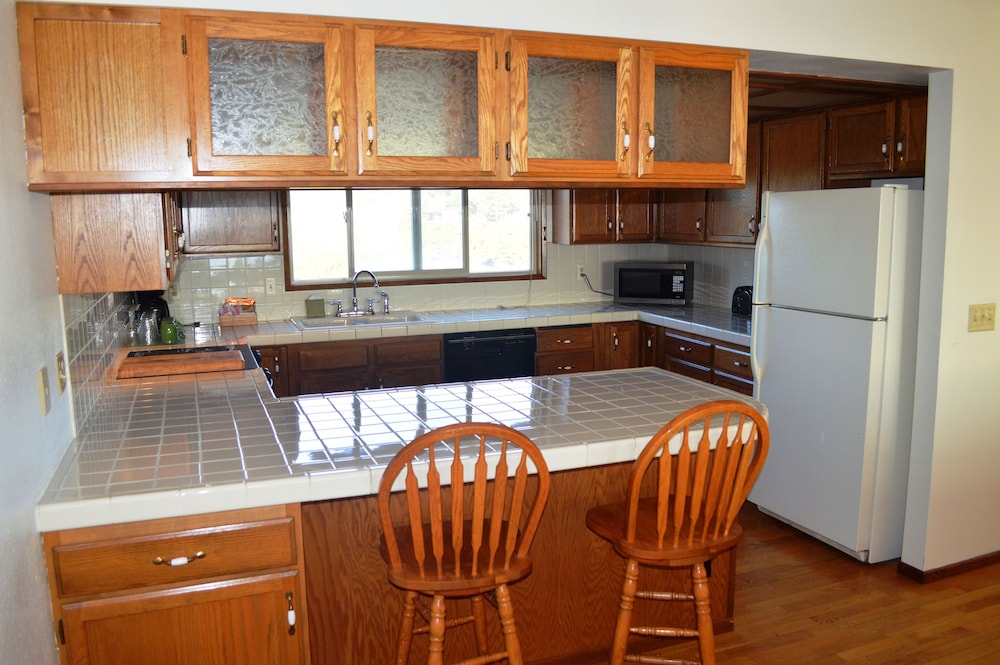 On the Beachfront Vacation Rentals