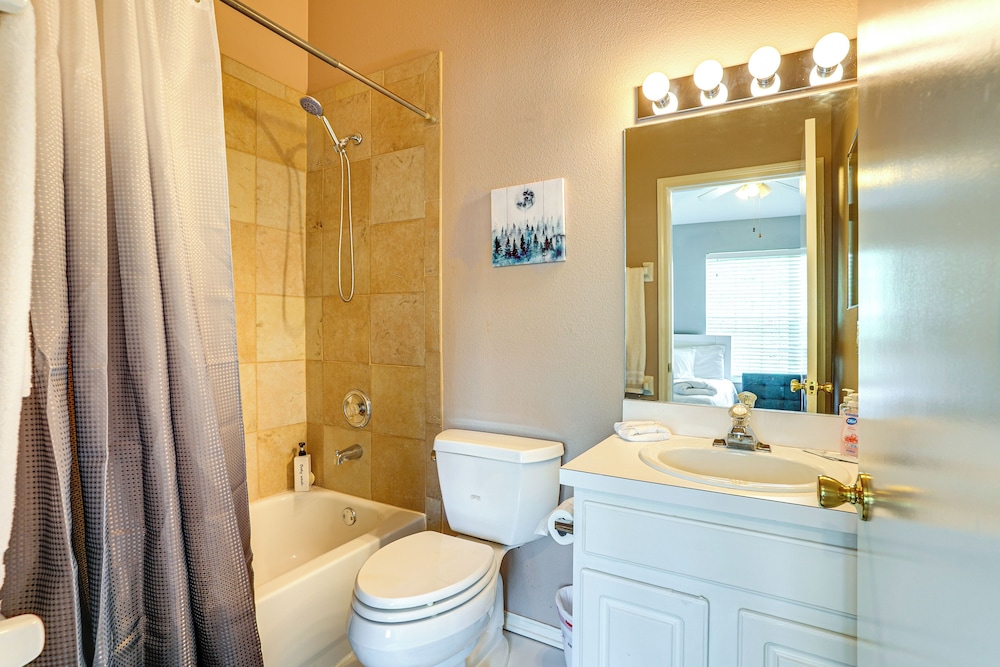 Shop, Golf & More: Family Retreat in Wesley Chapel