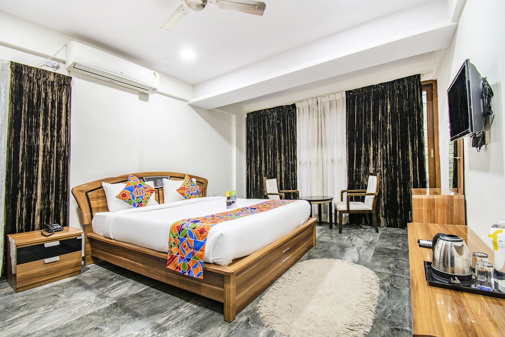 FabHotel Oriental Suites Frazer Town