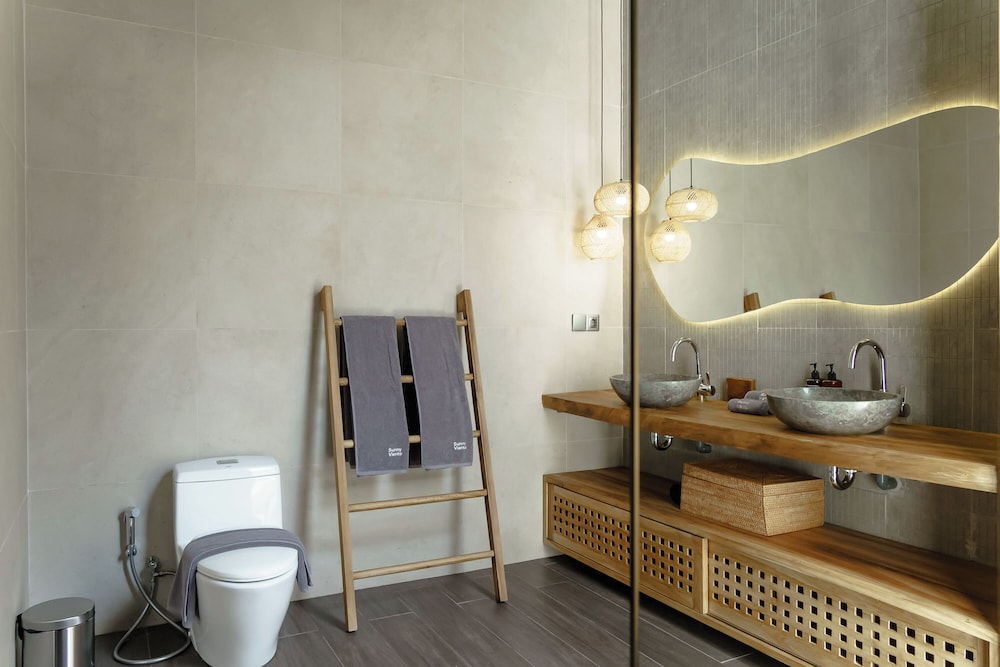 AMO Residences