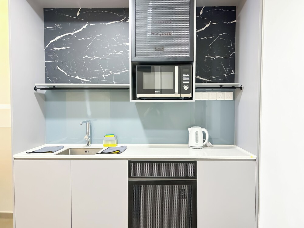 Mossaz by Manhattan Group