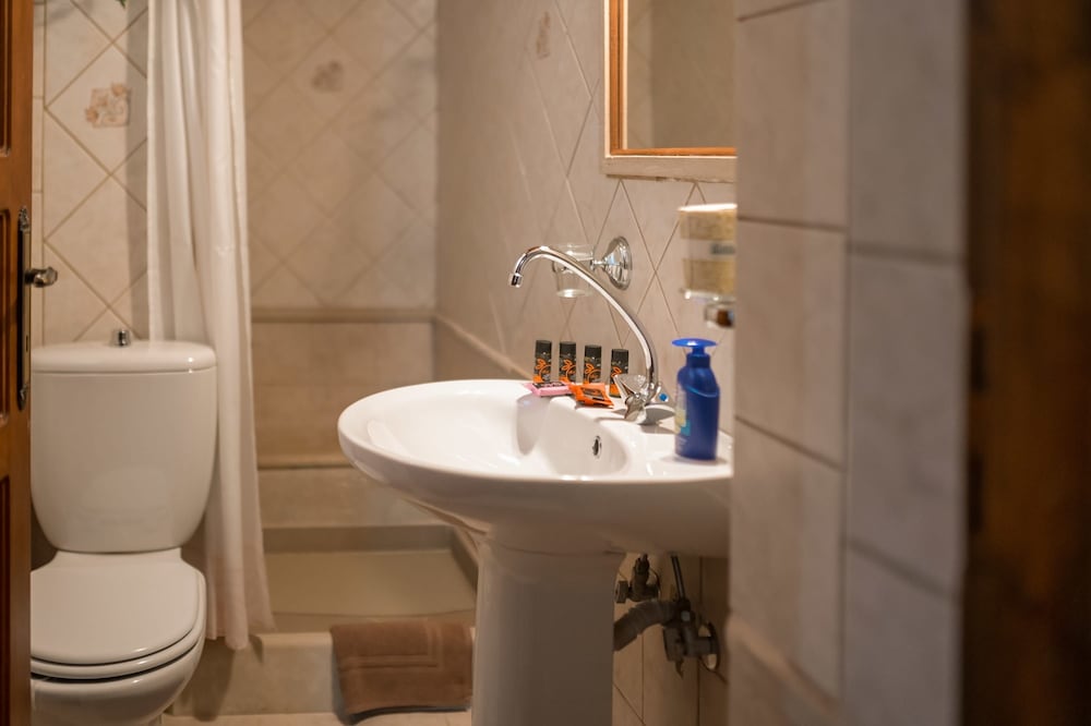 Agapi s Charming Retreat - Rustic Escape By Chania
