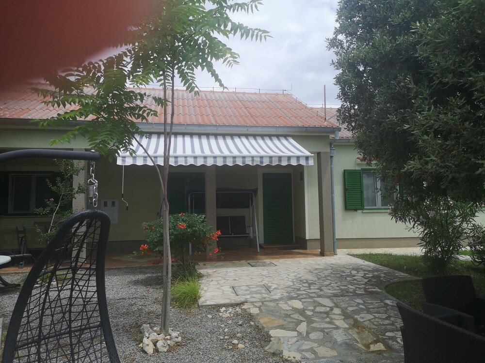 Photo 29