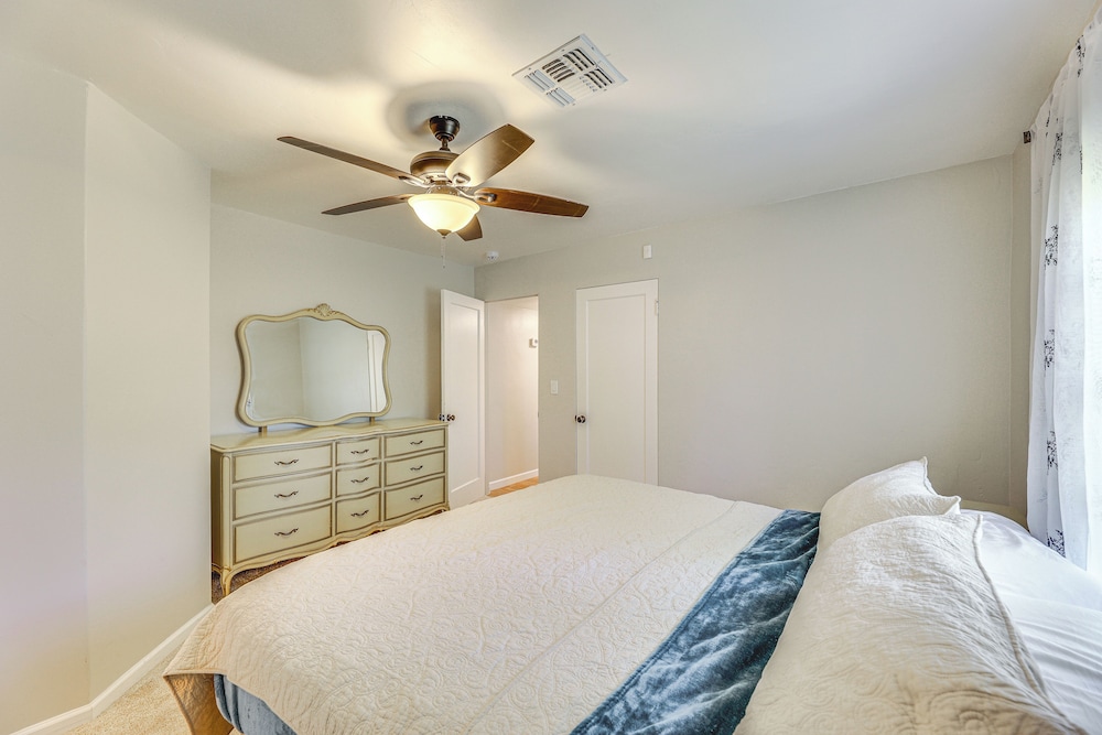 Large Yard & Patio: Historic District Home in Mesa