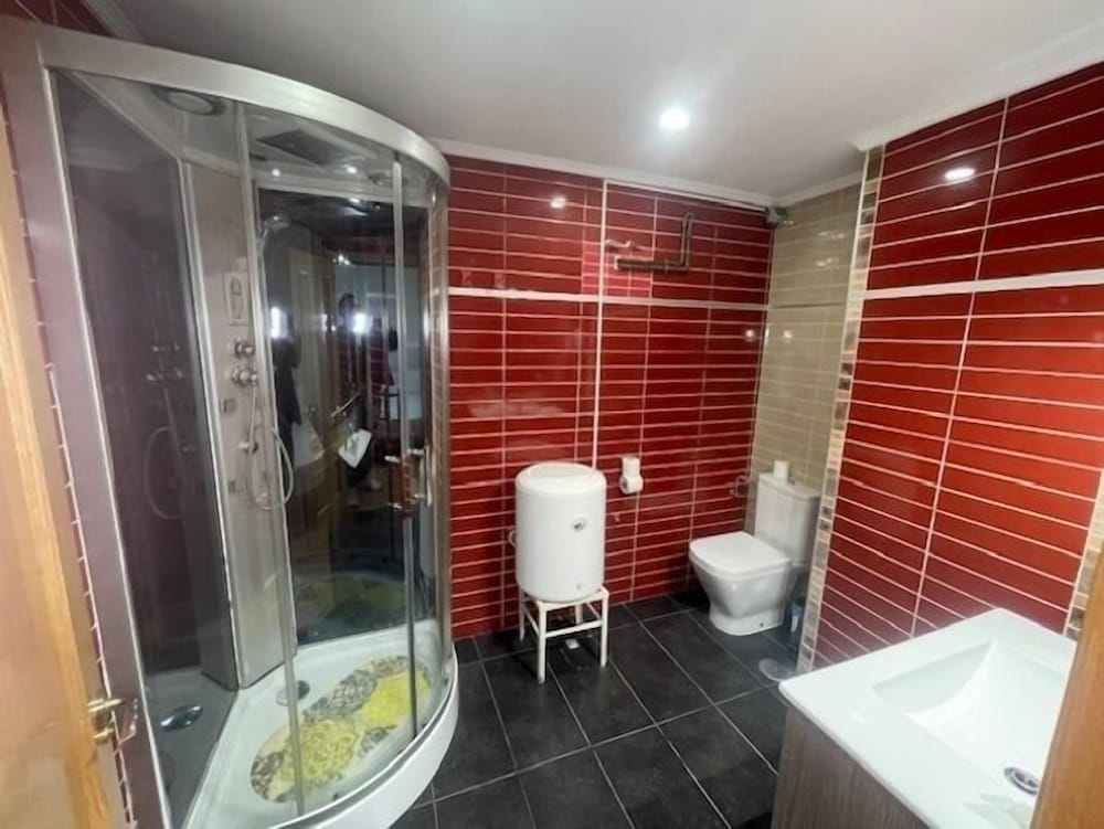 HOSTAL QUINTA SANTILLAN