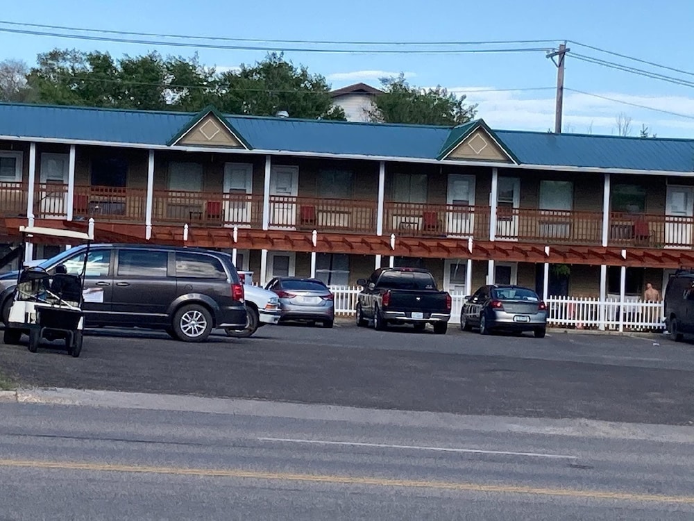 Norway Inn view 4