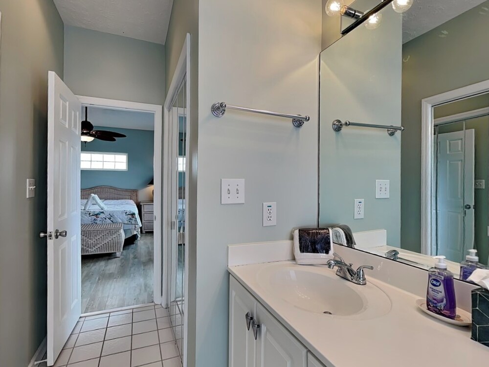 Casa Capri by Topsail Realty