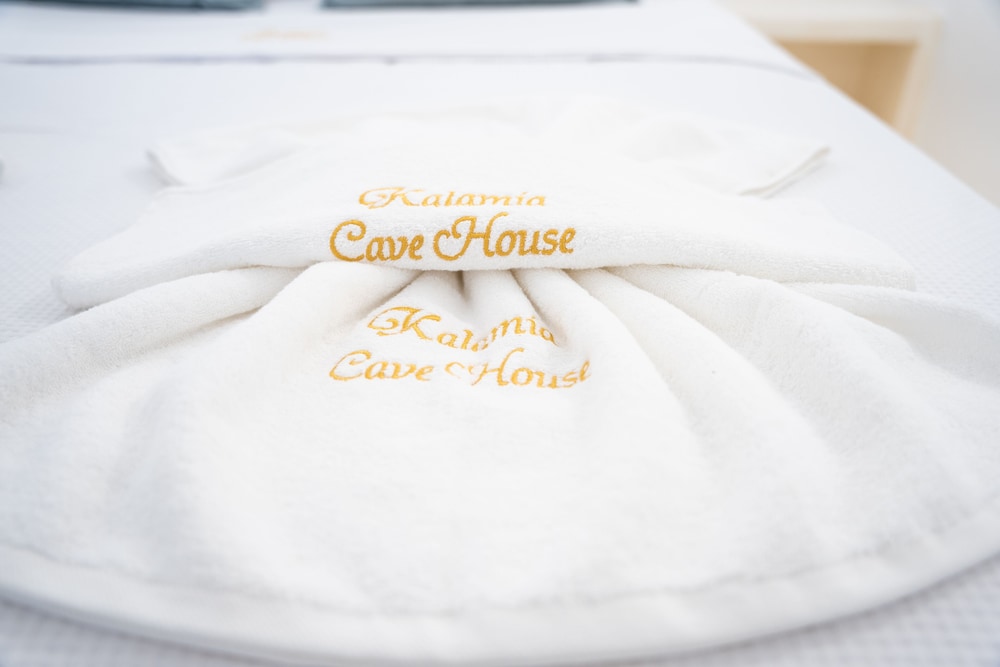 Kalamia Cave House