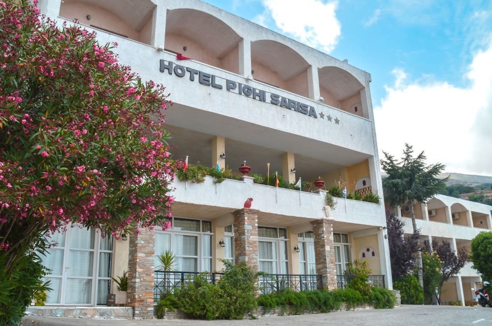 Sariza Spring Hotel