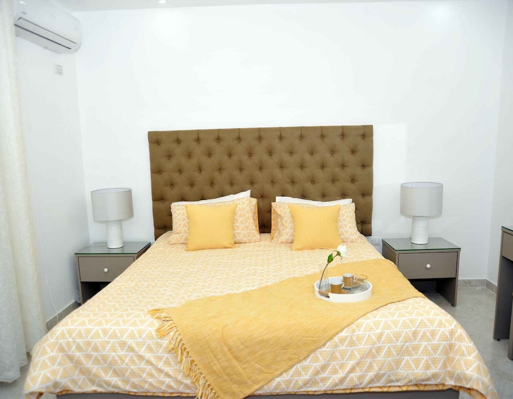 Amazing one Bedroom Apartment in Amman, Elwebdah 4 view 5