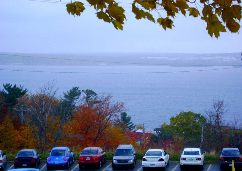 Mount Saint Vincent University Residence - Hostel