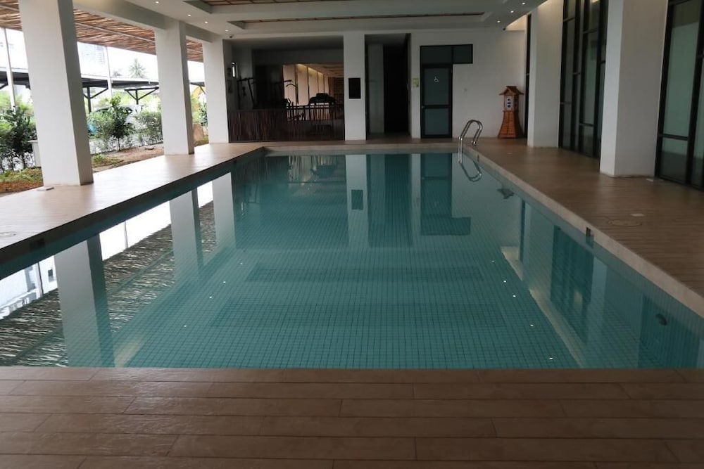 Zen66 Roxy Serviced Apartment