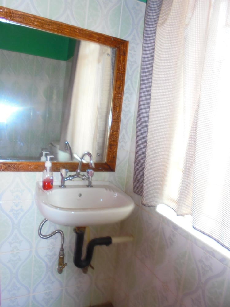 White Rose Lodge