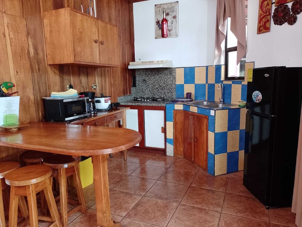 Hotel Natural Pacific Suites - Image 1