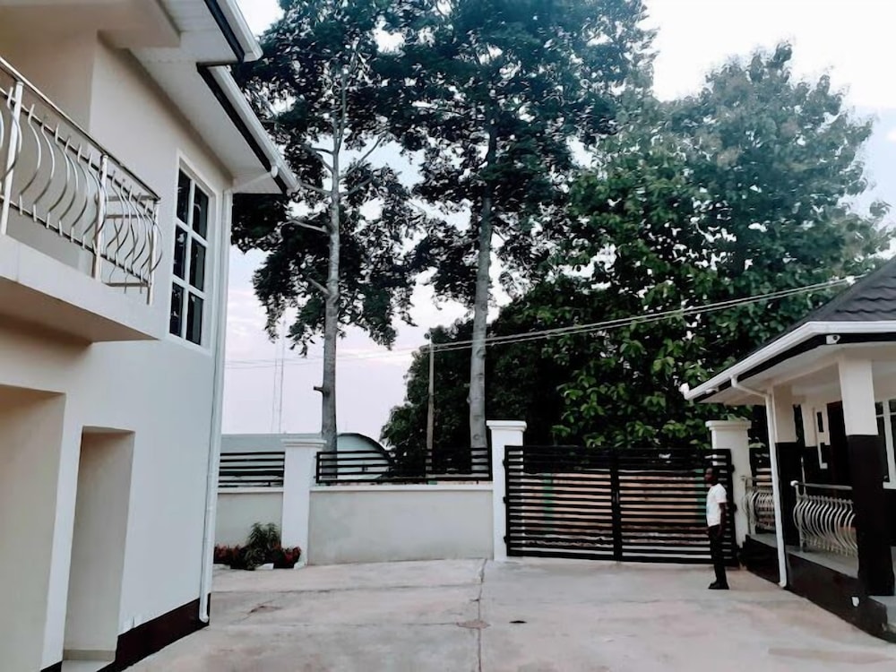The Jericho Apartments
