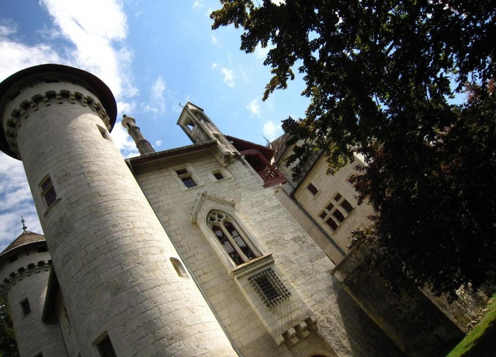 Apartment in Serrieres Castle Near French Alps