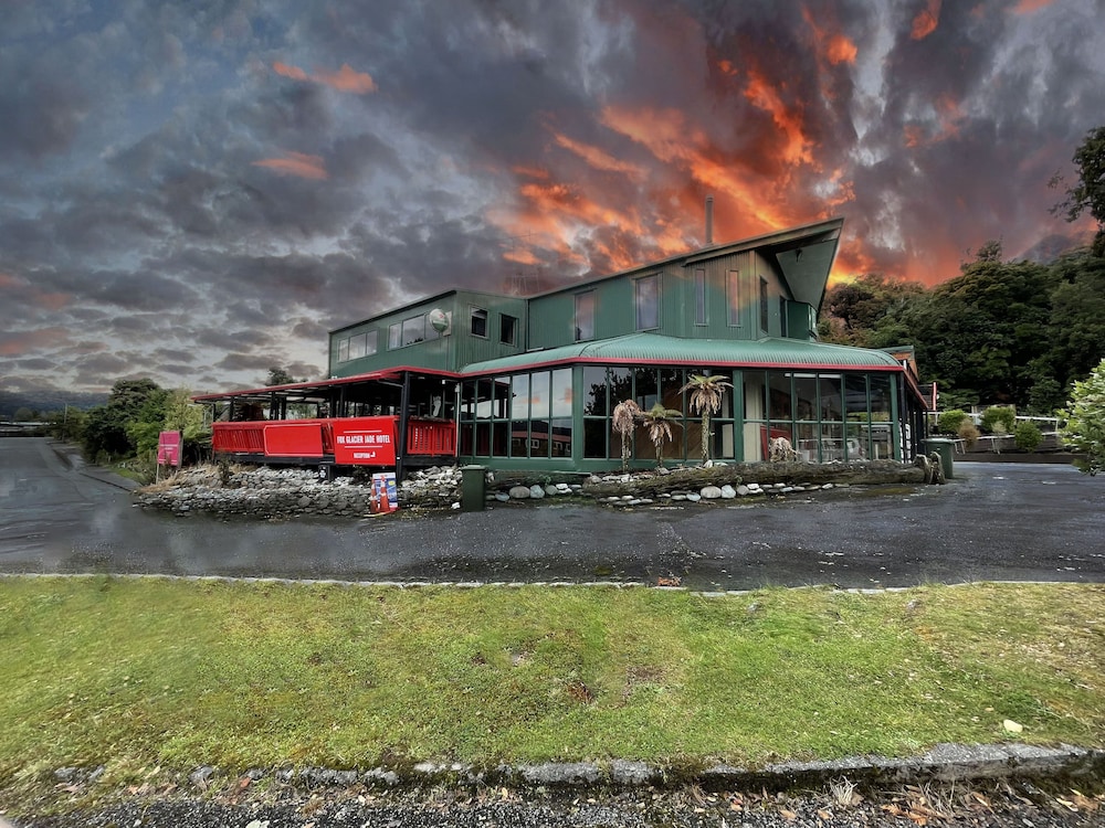 Fox Glacier Jade Hotel