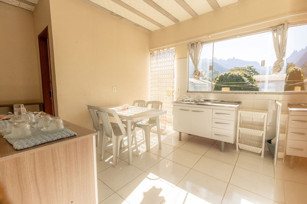 Apto c Wi-fi Garagem e Vista das Montanhas