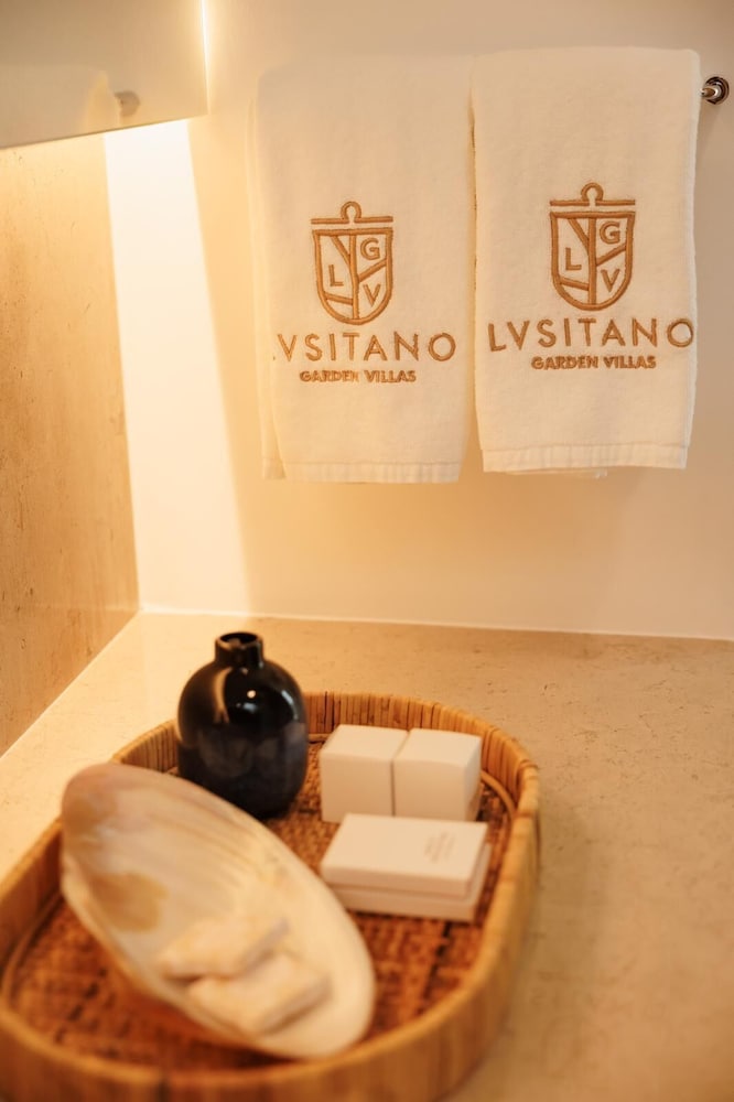 Lusitano Garden Villas