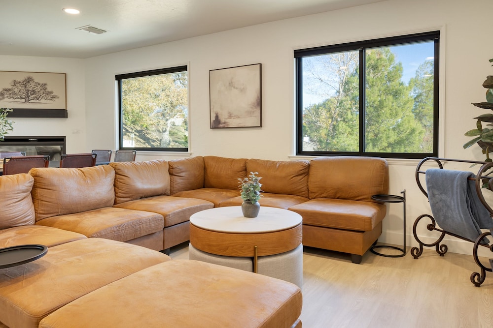 Terrace Hill Modern Paso Robles Escape Near Wineries Dining and Hot Springs