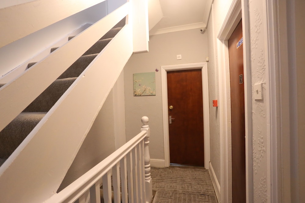 Heathrow roomzzzz B&B