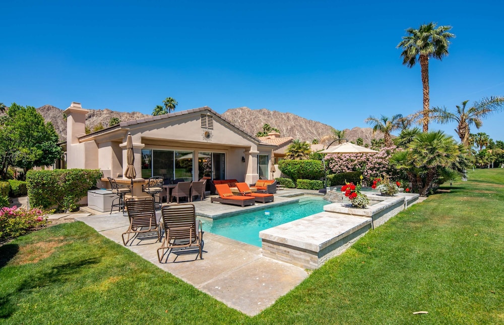 Casa Solara PGA West Pool Spa Firepit