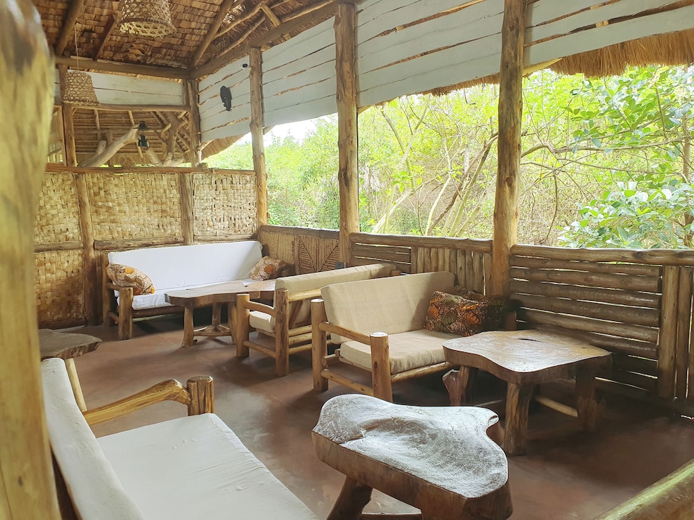 Topi Lodge