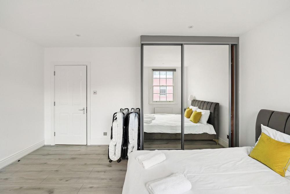 Flat 3 Beauchamp Place
