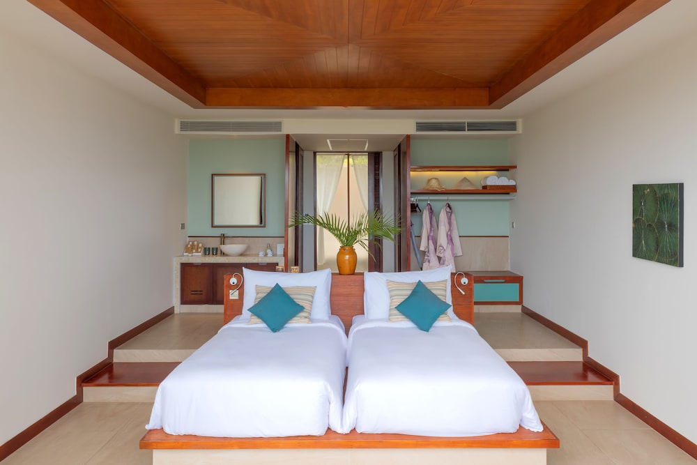 Fusion Resort Cam Ranh