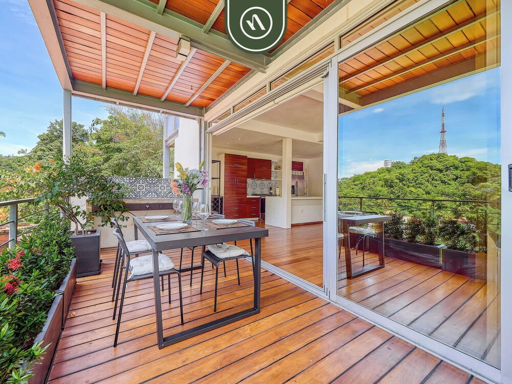 Ecofriendly 2BR Condo - Private Jacuzzi - Rooftop