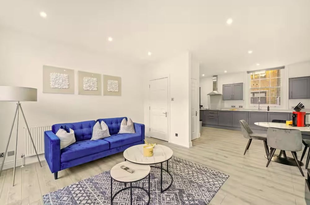 Flat 2 Beauchamp Place