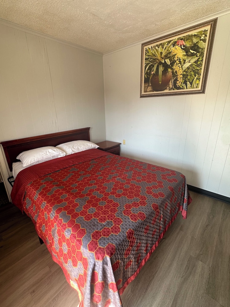 Montgomery Vacations - Travel Inn - Property Image 14