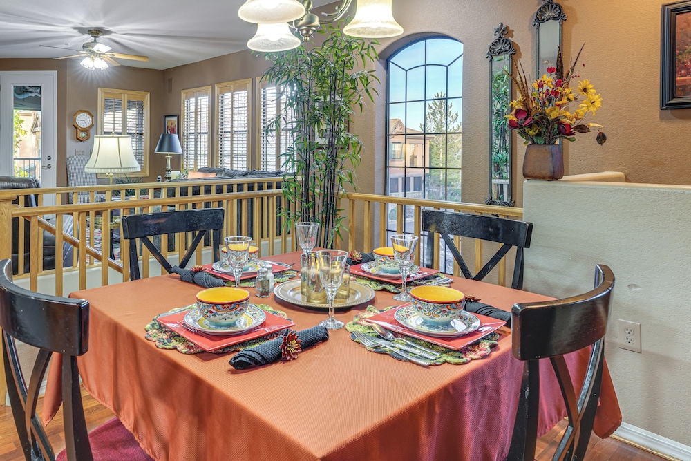 Stay, Work & Golf! Prescott Condo w/ WFH Setup