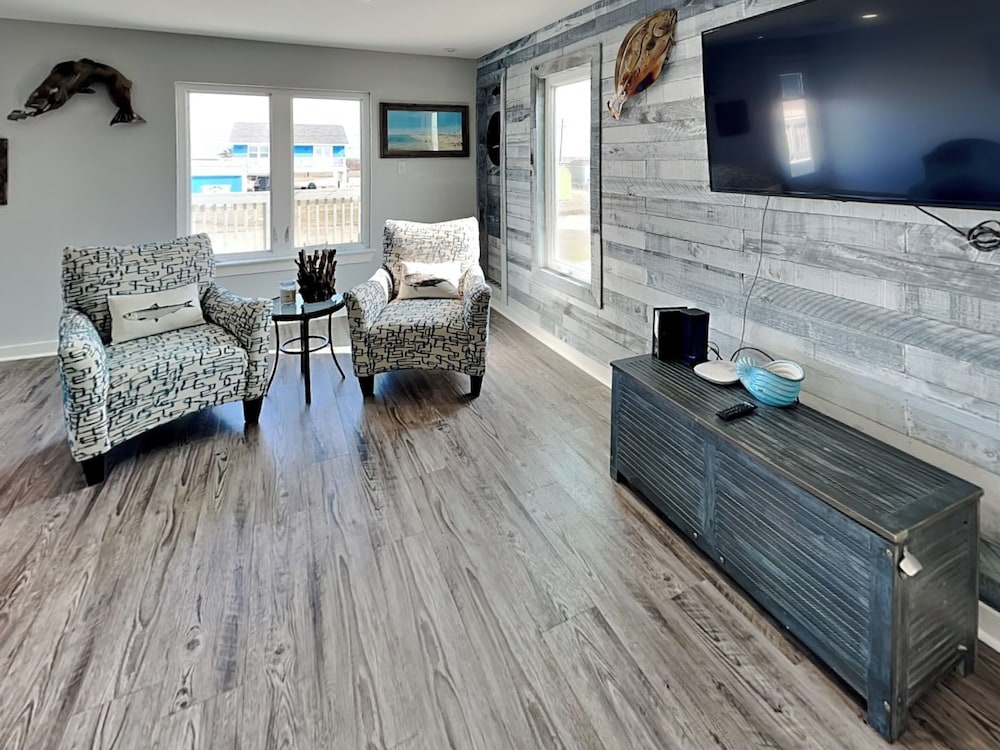 Aransas Bay Getaway by Miss Kitty’s