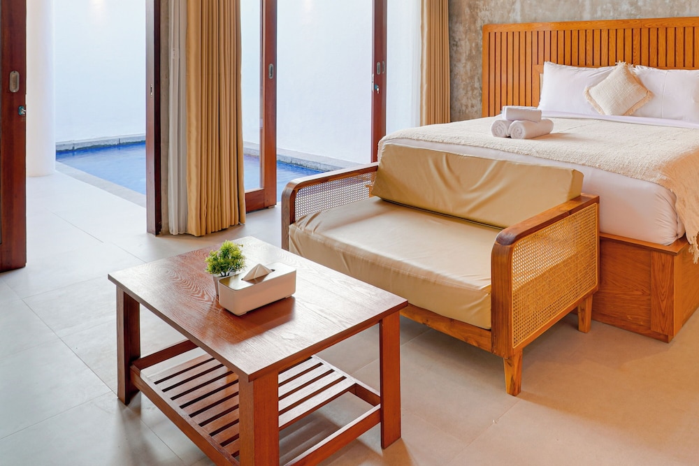 LaLuxe Villa and Residence