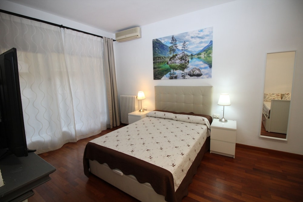 Rooms Vilaproma
