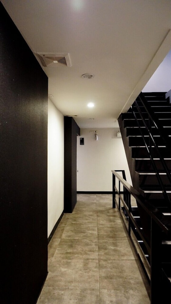 B-Black Hotel Chonburi