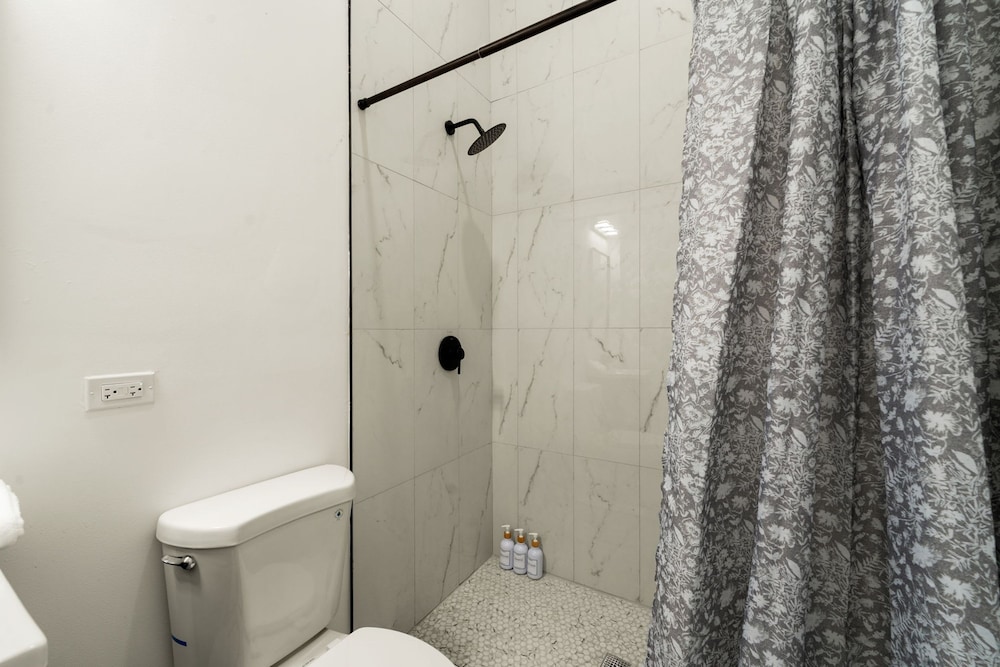 New West Town Listing