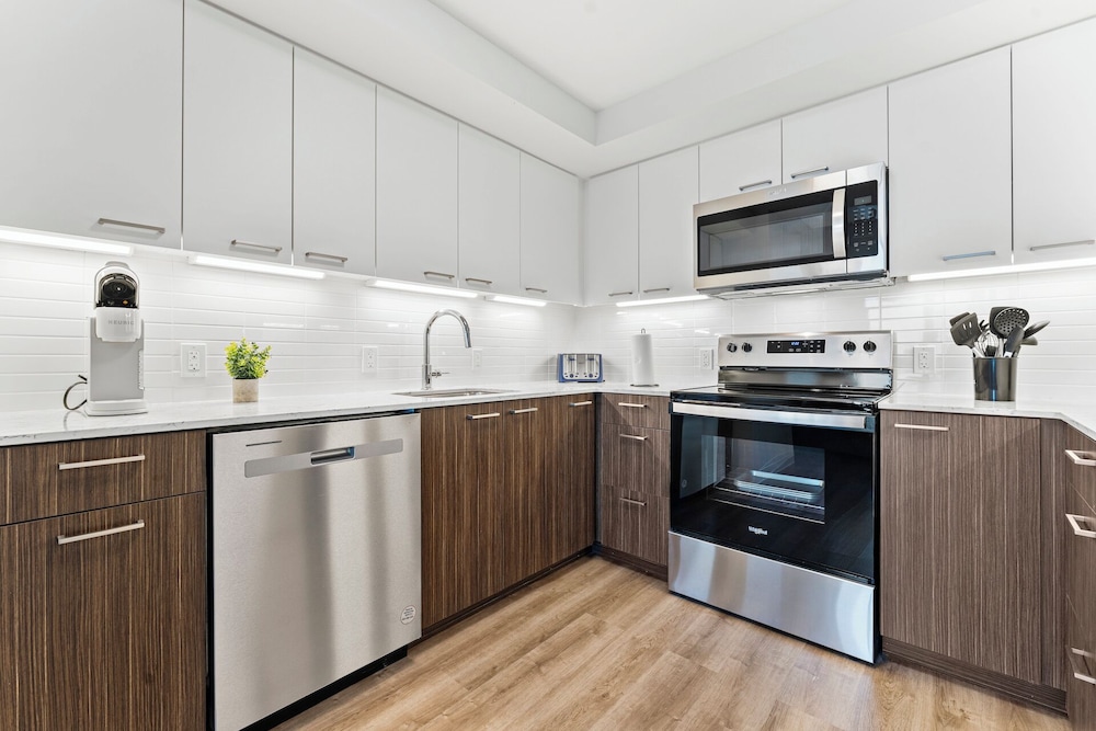Furnished Apts near Harvard Stadium