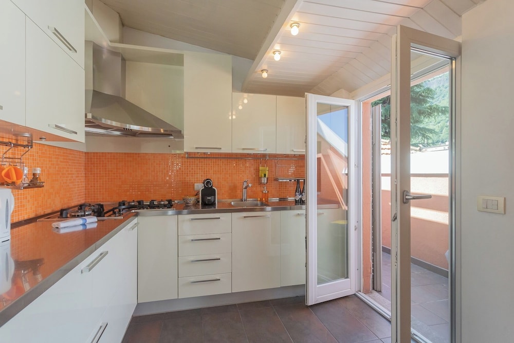 La Mansarda by Rent all Como