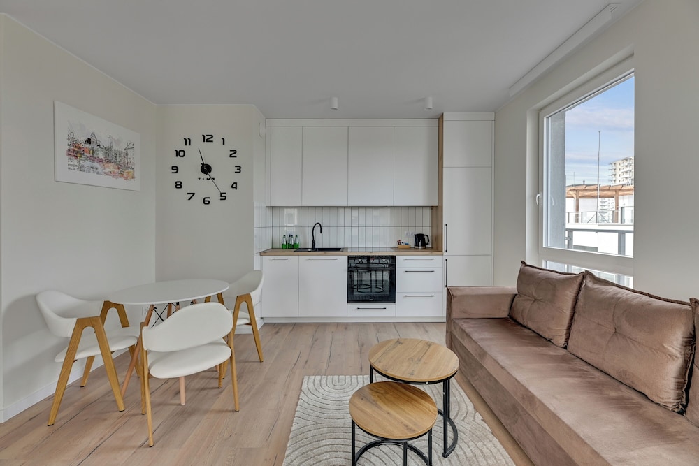 Horizon 88 - Sea View by Grand Apartment