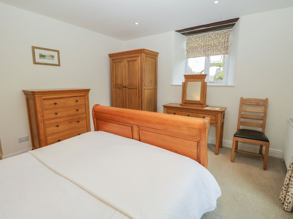 Oak Tree Cottage