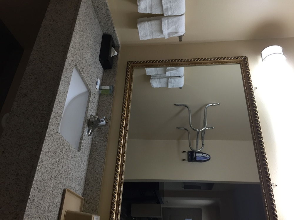 Downtowner Inns